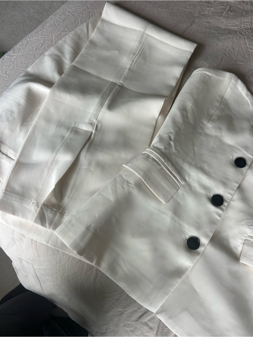 Commense Cream Women's Tailored Pants & Blazer Set
